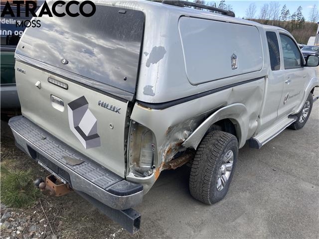 Toyota Hilux 2012-2016 , Motorkode: 2KD-FTV, Girkassekode: Manuell