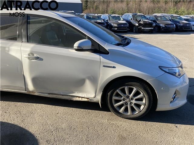 Toyota Auris 2013-2015 (Type II, Fase 1) , Motorkode: 2ZR-FXE, Girkassekode: Automat