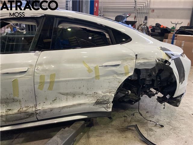 Porsche Taycan 2019-->> , Motorkode: EBE, Girkassekode: Automat