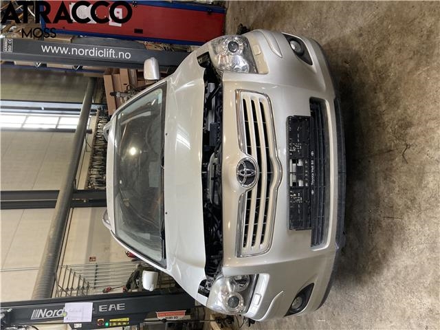 Toyota Avensis 2003-2008 (Type II) , Motorkode: 1AD-FTV, Girkassekode: MANUELL