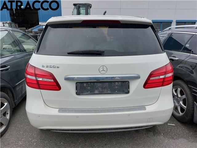 Mercedes B-Klasse 2011-2018 (W246) (W246), Motorkode: EM0004, Girkassekode: Automat