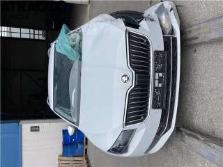 Škoda Superb,   (|0CN409053AP)