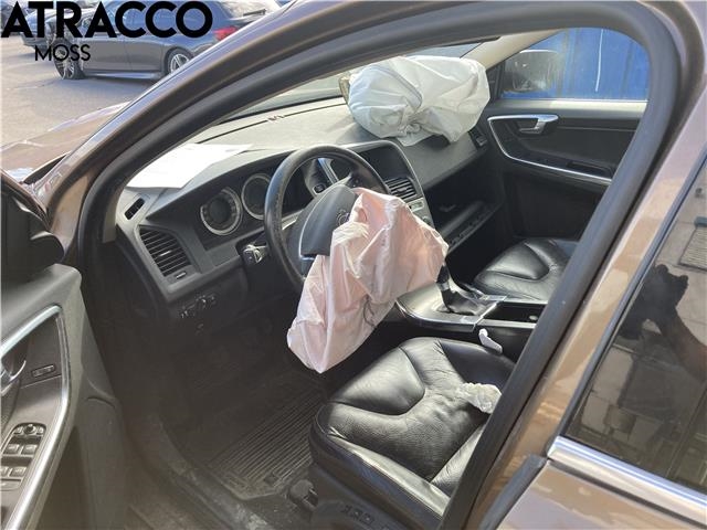 Volvo XC60 2008-2013 (Type I, Fase 1) , Motorkode: D5244T17, Girkassekode: Manuell