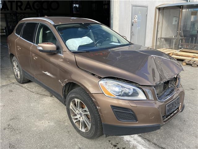 Volvo XC60 2008-2013 (Type I, Fase 1) , Motorkode: D5244T17, Girkassekode: Manuell