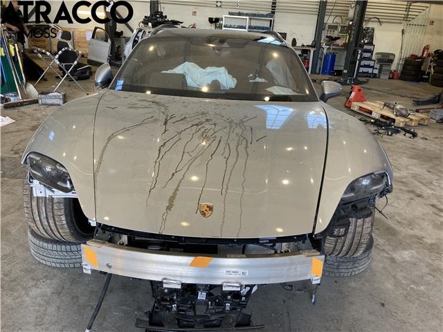 Porsche Taycan 2019-->> , Motorkode: EBF, Girkassekode: Automat
