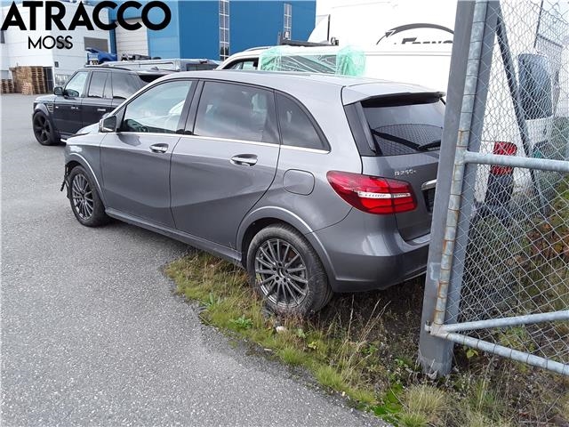 Mercedes B-Klasse 2011-2018 (W246) (W246), Motorkode: EM0004, Girkassekode: Automat