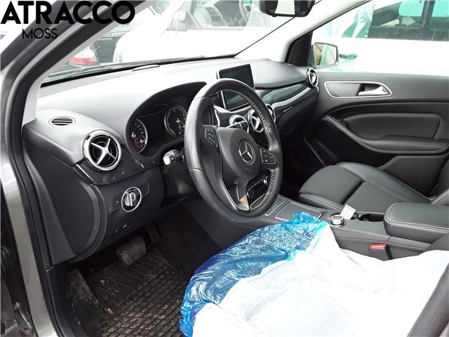 Mercedes B-Klasse 2011-2018 (W246) (W246), Motorkode: EM0004, Girkassekode: Automat
