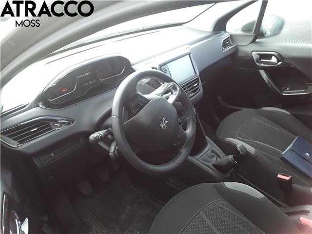 Peugeot 208 2012-2019 (Type I) , Motorkode: HMZ, Girkassekode: Manuell