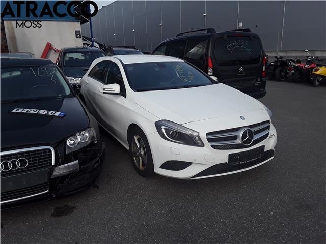 Mercedes A-Klasse 2012-2018 (W176) (W176), Motorkode: M270.910, Girkassekode: Manuell