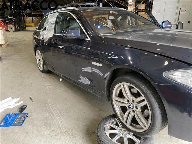 BMW 5-Serie 2010-2017 (F10/F11) (F10/F11), Motorkode: N47-D20C, Girkassekode: Automat
