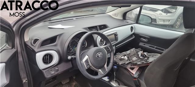 Toyota Yaris 2012-2014 (Type III, Fase 1) , Motorkode: 1NZ-FXE, Girkassekode: Automat