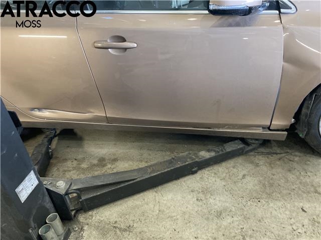 Volvo V40 2012-2019 , Motorkode: D4162T, Girkassekode: Manuell