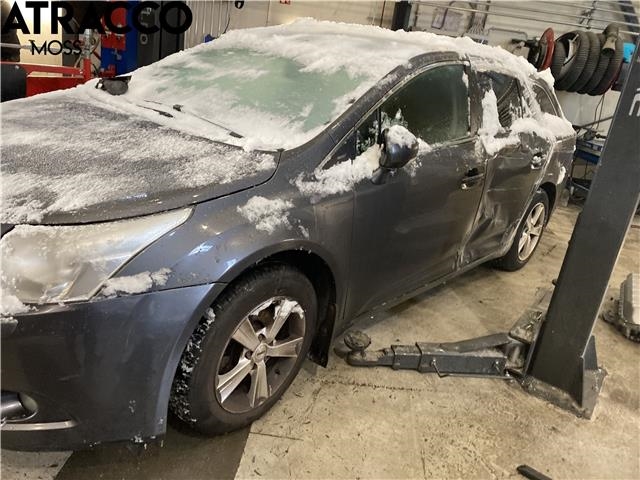 Toyota Avensis 2009-2015 (Type III, Fase 1) , Motorkode: 1ZR-FAE, Girkassekode: MANUELL