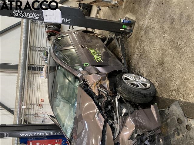 Toyota Prius +7 2012-2020 (Type III) (stasjonsvogn) (stasjonsvogn), Motorkode: 2ZR-FXE, Girkassekode: Automat