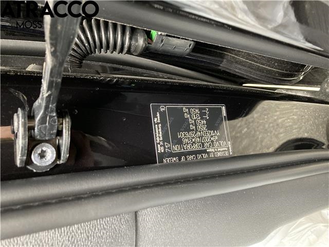 Volvo XC40 2018-2024 , Motorkode: , Girkassekode: 