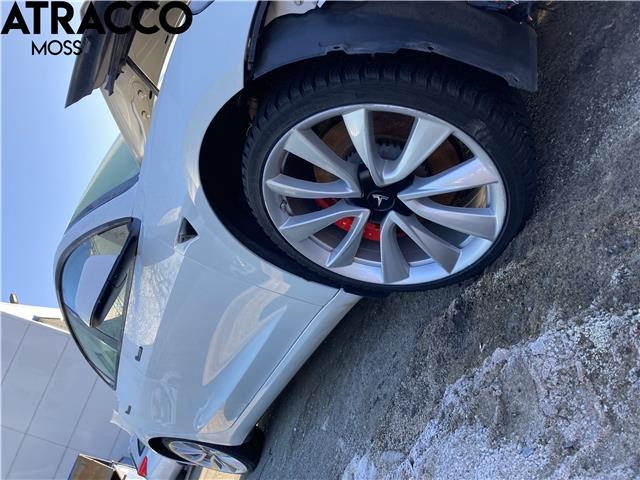 Tesla Model 3 2018-2023 (Fase 1) , Motorkode: 3D3, Girkassekode: Automat