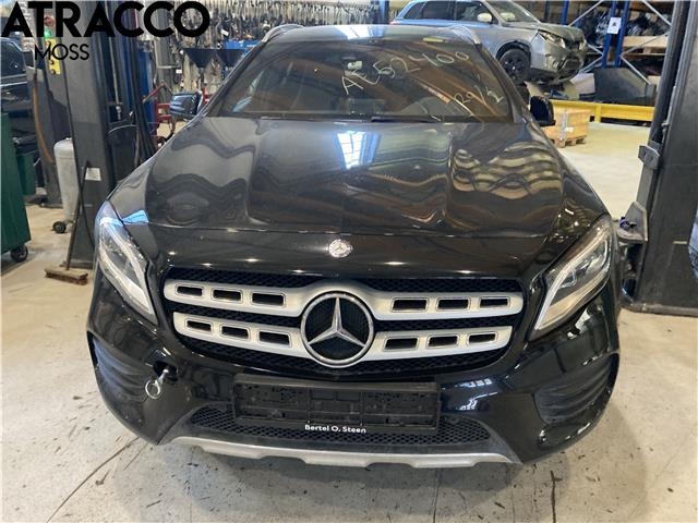 Mercedes GLA 2014-2020 (X156) (X156), Motorkode: M270.910, Girkassekode: Automat