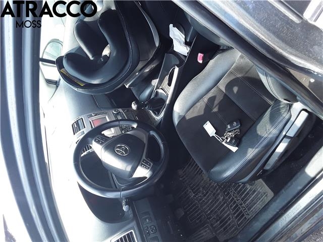 Toyota Avensis 2009-2015 (Type III, Fase 1) , Motorkode: 1AD-FTV, Girkassekode: Manuell
