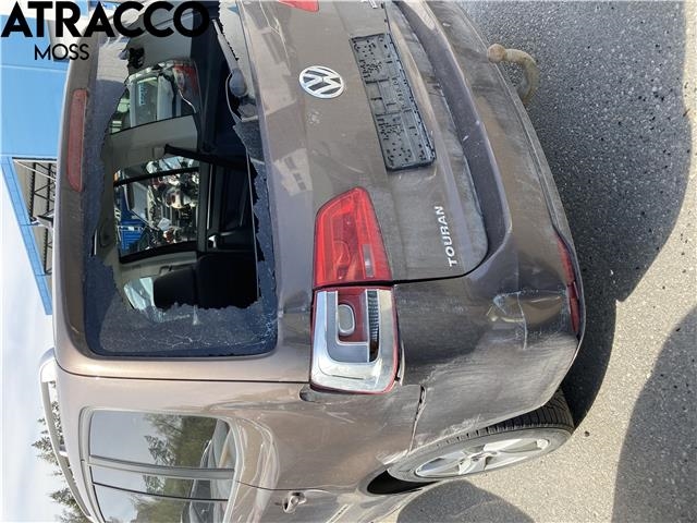 VW Touran 2010-2015 (Type I, Fase 3) , Motorkode: CAYC, Girkassekode: Manuell