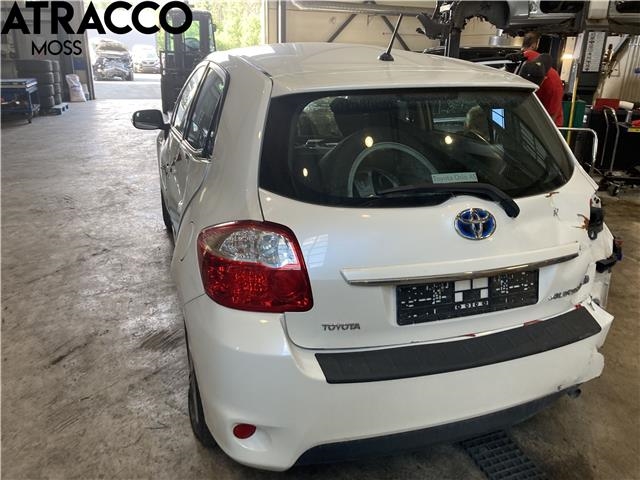 Toyota Auris 2010-2012 (Type I, Fase 2) , Motorkode: 2ZR-FXE, Girkassekode: Automat