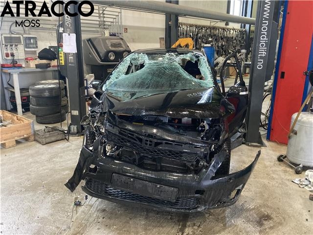 Toyota Auris 2010-2012 (Type I, Fase 2) , Motorkode: 2ZR-FXE, Girkassekode: Automat