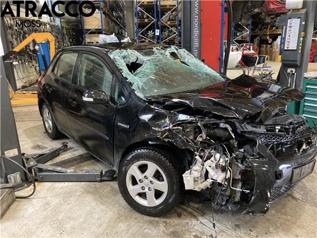 Toyota Auris 2010-2012 (Type I, Fase 2) , Motorkode: 2ZR-FXE, Girkassekode: Automat
