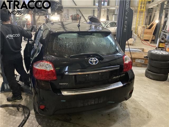Toyota Auris 2010-2012 (Type I, Fase 2) , Motorkode: 2ZR-FXE, Girkassekode: Automat