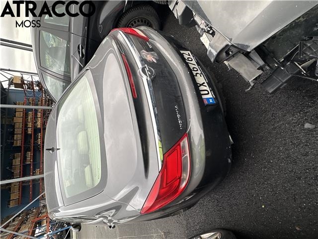 Opel Insignia A 2009-2014 , Motorkode: A20DTJ, Girkassekode: Manuell