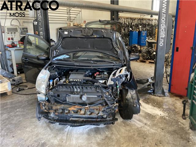 Toyota Yaris 2006-2009 (Type II, Fase 1) , Motorkode: 2SZ-FE, Girkassekode: Manuell