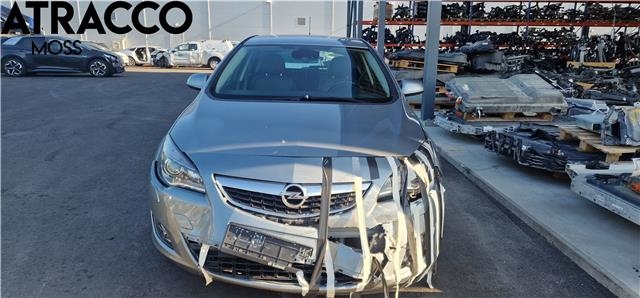 Opel Astra J 2010-2015 , Motorkode: A17DTJ, Girkassekode: Manuell