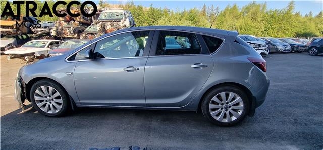 Opel Astra J 2010-2015 , Motorkode: A17DTJ, Girkassekode: Manuell