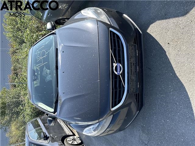 Volvo V40 2012-2019 , Motorkode: D4162T, Girkassekode: Automat