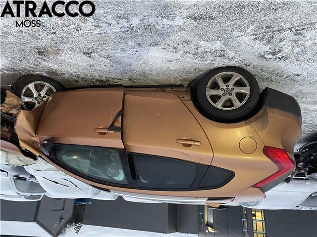 Volvo V40 2012-2019 , Motorkode: D4162T, Girkassekode: Manuell