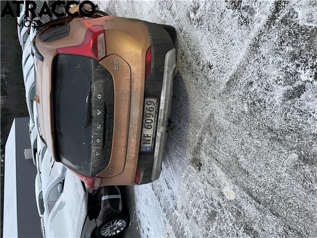 Volvo V40 2012-2019 , Motorkode: D4162T, Girkassekode: Manuell
