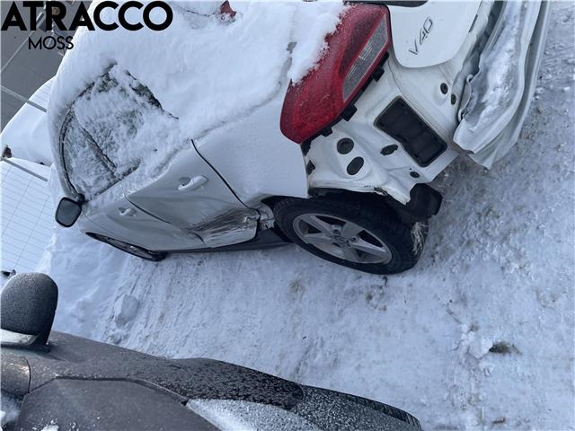Volvo V40 2012-2019 , Motorkode: D4162T, Girkassekode: Manuell