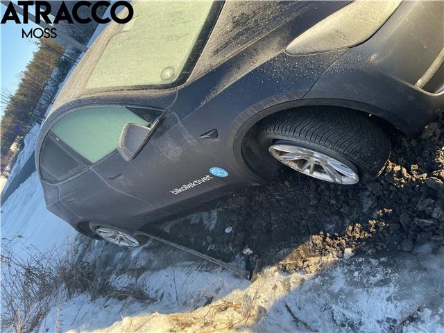 Tesla Model Y 2021-2024 (Type I) , Motorkode: 3DU, Girkassekode: Automat