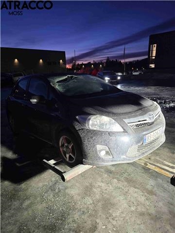Toyota Auris 2010-2012 (Type I, Fase 2) , Motorkode: 2ZR-FXE, Girkassekode: Automat