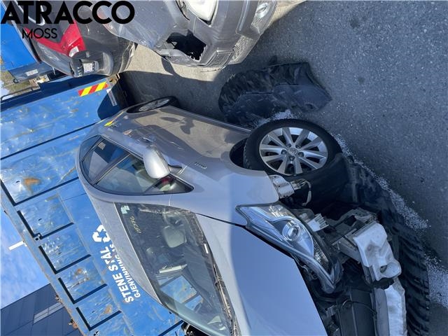 Toyota Prius +7 2012-2020 (Type III) (stasjonsvogn) (stasjonsvogn), Motorkode: 2ZR-FXE, Girkassekode: Automat
