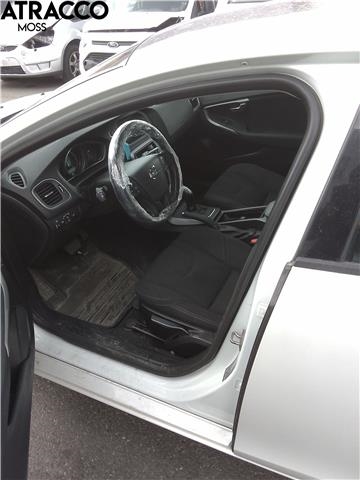 Volvo V40 2012-2019 , Motorkode: D4162T, Girkassekode: Automat