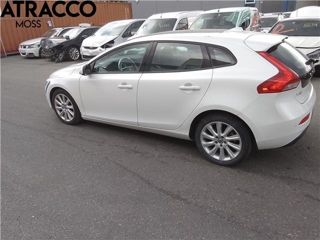 Volvo V40 2012-2019 , Motorkode: D4162T, Girkassekode: Automat