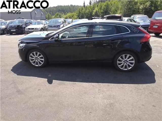Volvo V40 2012-2019 , Motorkode: D4162T, Girkassekode: Manuell