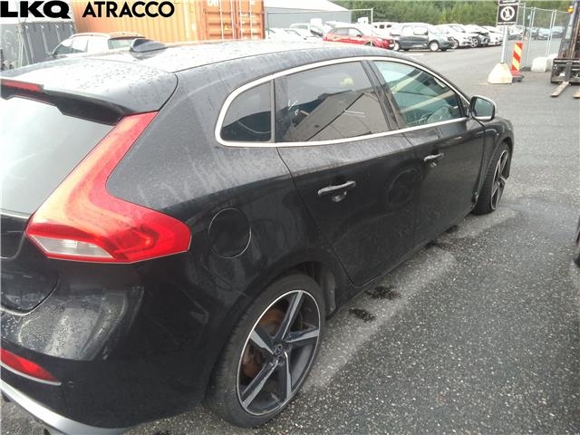 Volvo V40 2012-2019 , Motorkode: D4162T, Girkassekode: Manuell
