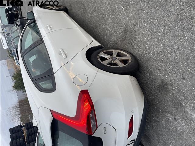 Volvo V40 2012-2019 , Motorkode: D4162T, Girkassekode: Manuell