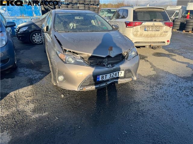 Toyota Auris 2013-2015 (Type II, Fase 1) , Motorkode: 2ZR-FXE, Girkassekode: Automat