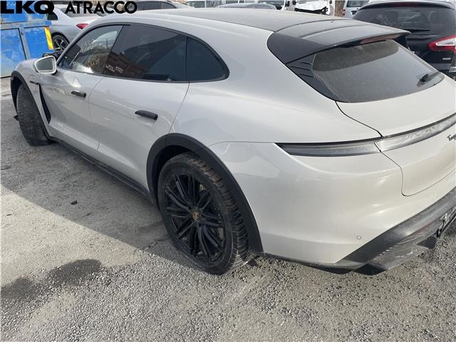 Porsche Taycan 2019-->> , Motorkode: , Girkassekode: Automat