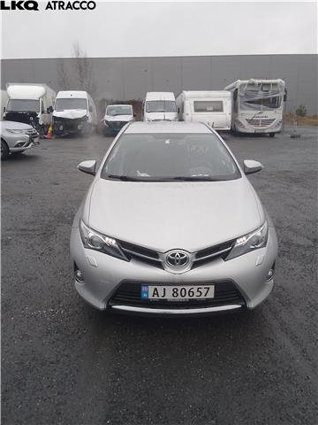 Toyota Auris 2013-2015 (Type II, Fase 1) , Motorkode: 1ZR-FAE, Girkassekode: Manuell