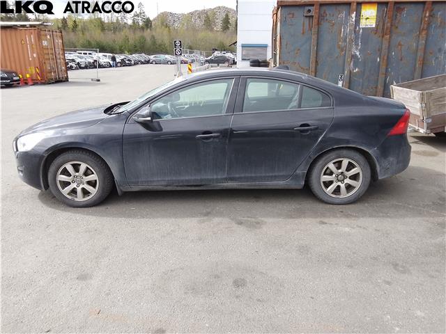 Volvo S60 2010-2014 (Type II, Fase 1) , Motorkode: D4162T, Girkassekode: Manuell