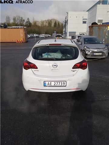 Opel Astra J 2010-2015 , Motorkode: A17DTJ, Girkassekode: Manuell