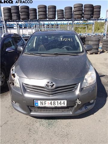 Toyota Verso 2009-2016 (Type III) , Motorkode: 1AD-FTV, Girkassekode: Manuell