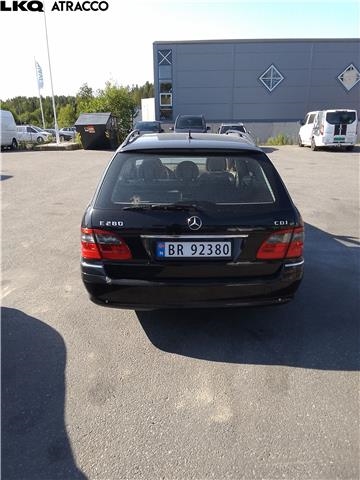 Mercedes E-Klasse 2002-2006 (Fase 1) (W211) (W211), Motorkode: OM642.920, Girkassekode: Automat